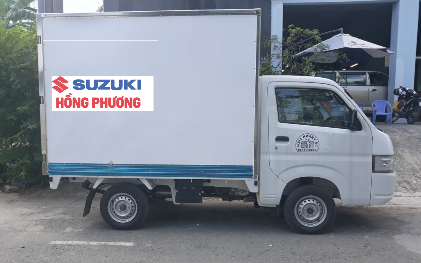 Thùng xe Carry Pro thùng kín cao, giúp tăng sức chứa  SUZUKI CARRY PRO THÙNG TẢI