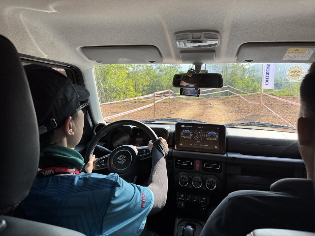 https://suzukihongphuong.vn/suzuki-jimny