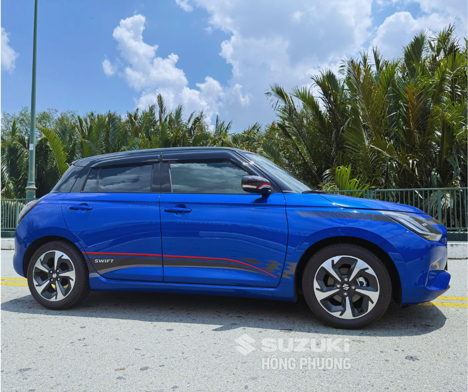 SUZUKI SWIFT XANH NÓC ĐEN